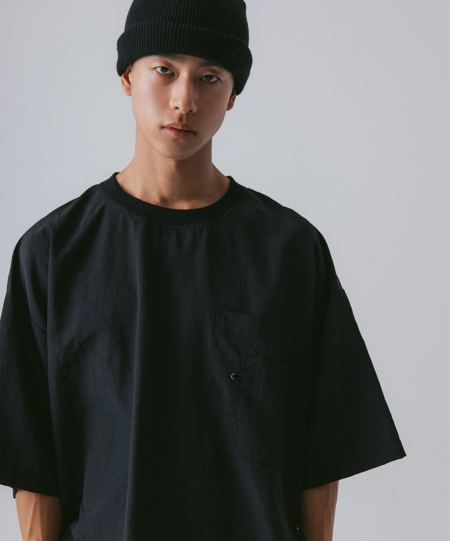 MUSINSA | ANGLAN Ring Nylon Double Pocket Half Tee - Black