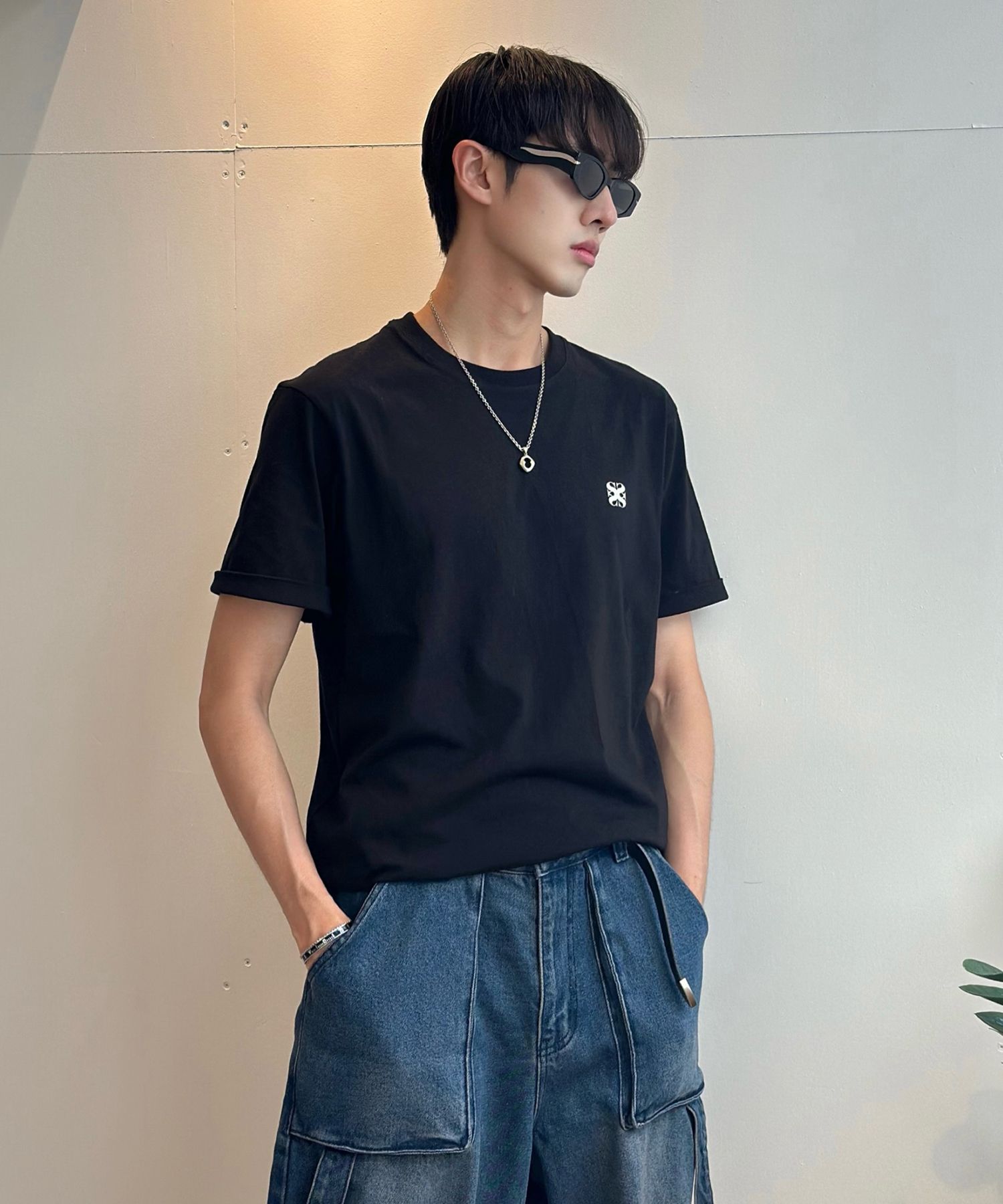 Tシャツ・カットソー SATUR Classic small logo short sleeve t-shirt navy SA252MTS0 MUSINSA | SATUR Classic small logo short sleeve t-shirt navy