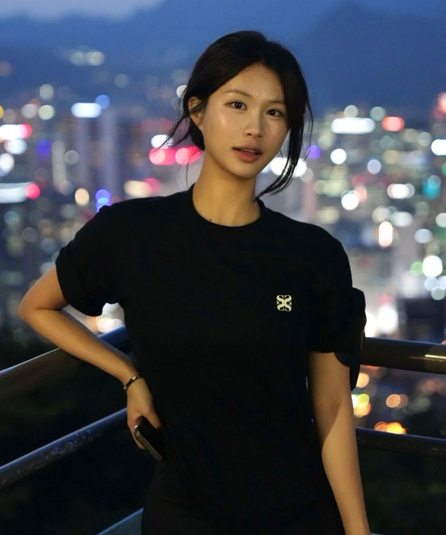 ◆SATUR Small Logo Print T-Shirt/2色◆ MUSINSA | SATUR Small logo printing short sleeve t-shirt 2COLOR