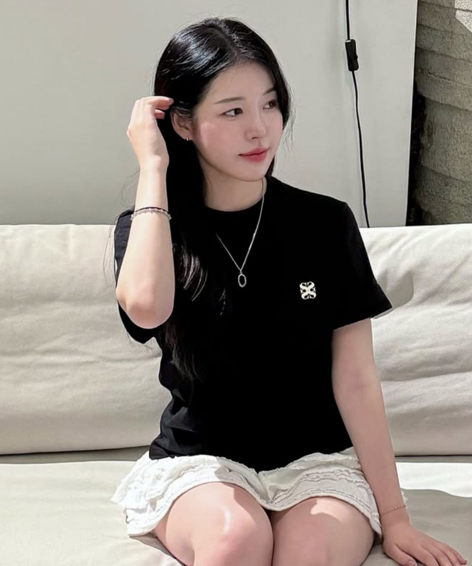 SATUR ■ Small logo printing short sleeve t-shirt MUSINSA公式 | SATUR Small logo printing short sleeve t-shirt
