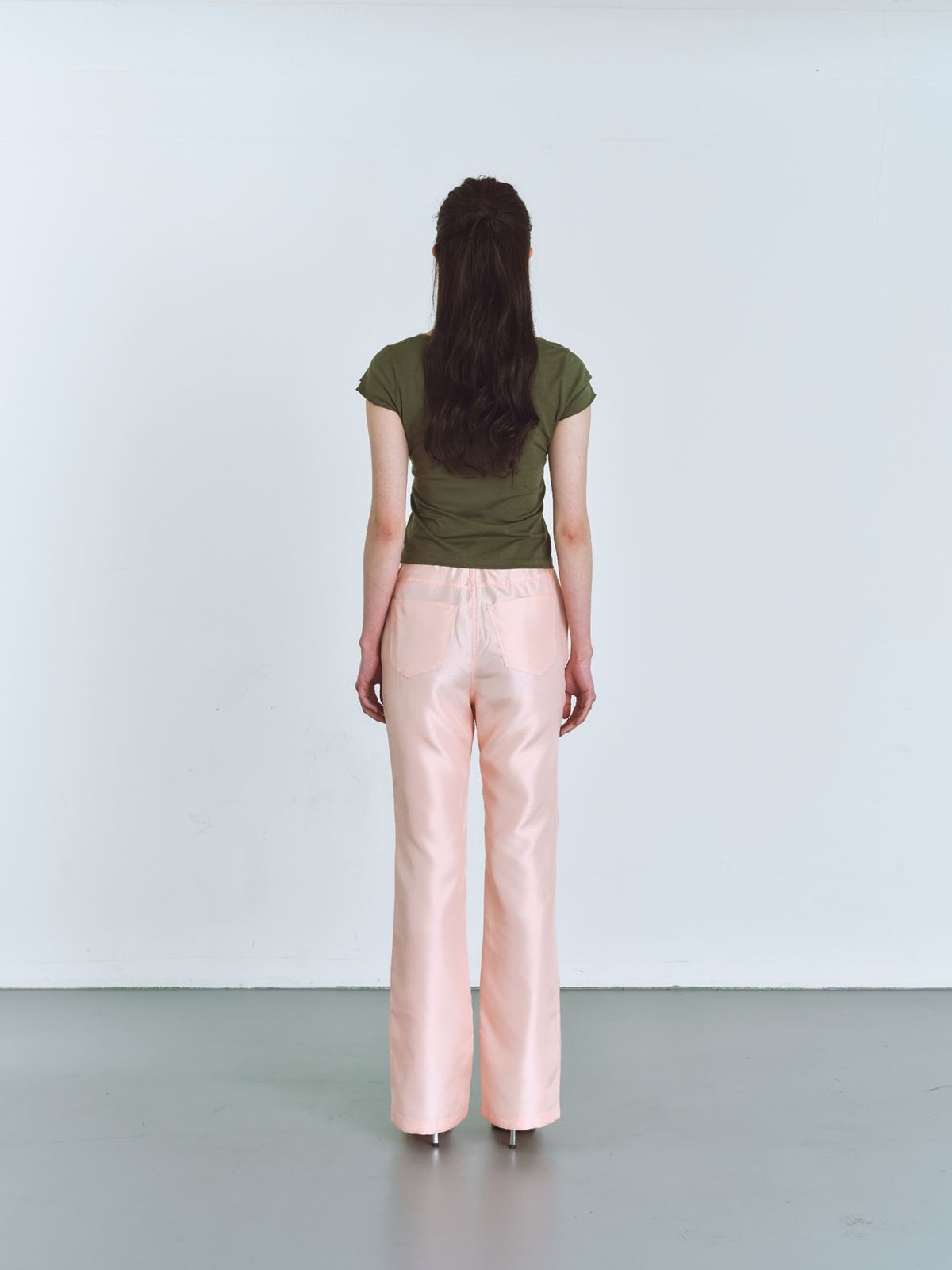 콜로신스(COLOCYNTH) Glossy Silky Pants PeachRose