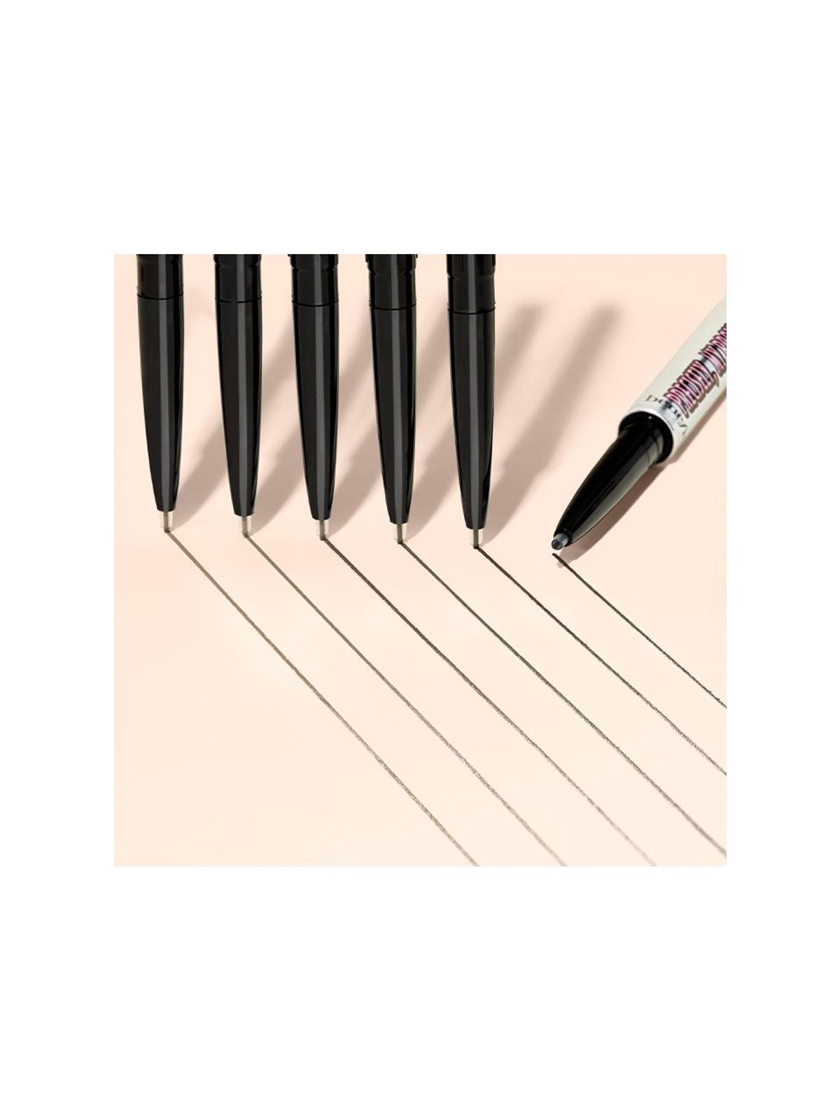 베네피트(BENEFIT) 프리사이슬리 마이 브로우 디테일러
