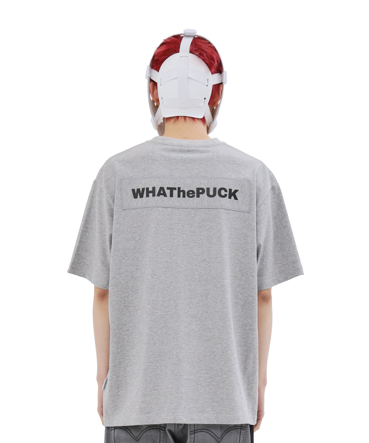 왓더퍽(WHATHEPUCK) PUCK 로고 티셔츠 그레이/블랙
