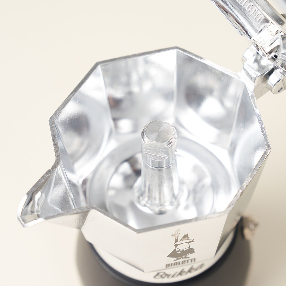 비알레띠(BIALETTI) 비알레띠 뉴브리카 모카포트 4컵