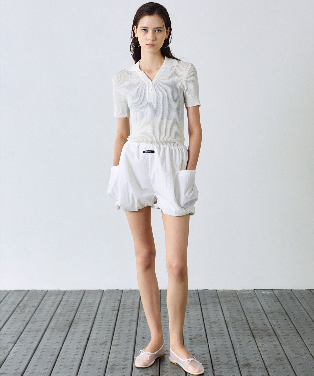닉앤니콜(NICK&NICOLE) MINIMAL LABEL CARGO SHORT PANTS_IVORY