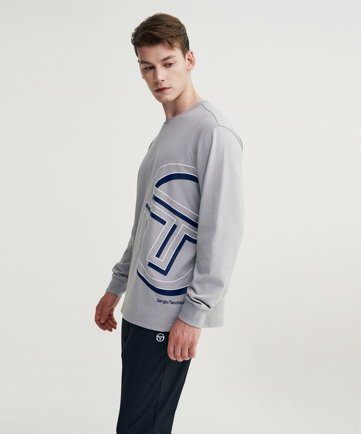 세르지오 타키니(SERGIO TACCHINI) M 데일리 빅로고 긴팔티셔츠 (Grey)