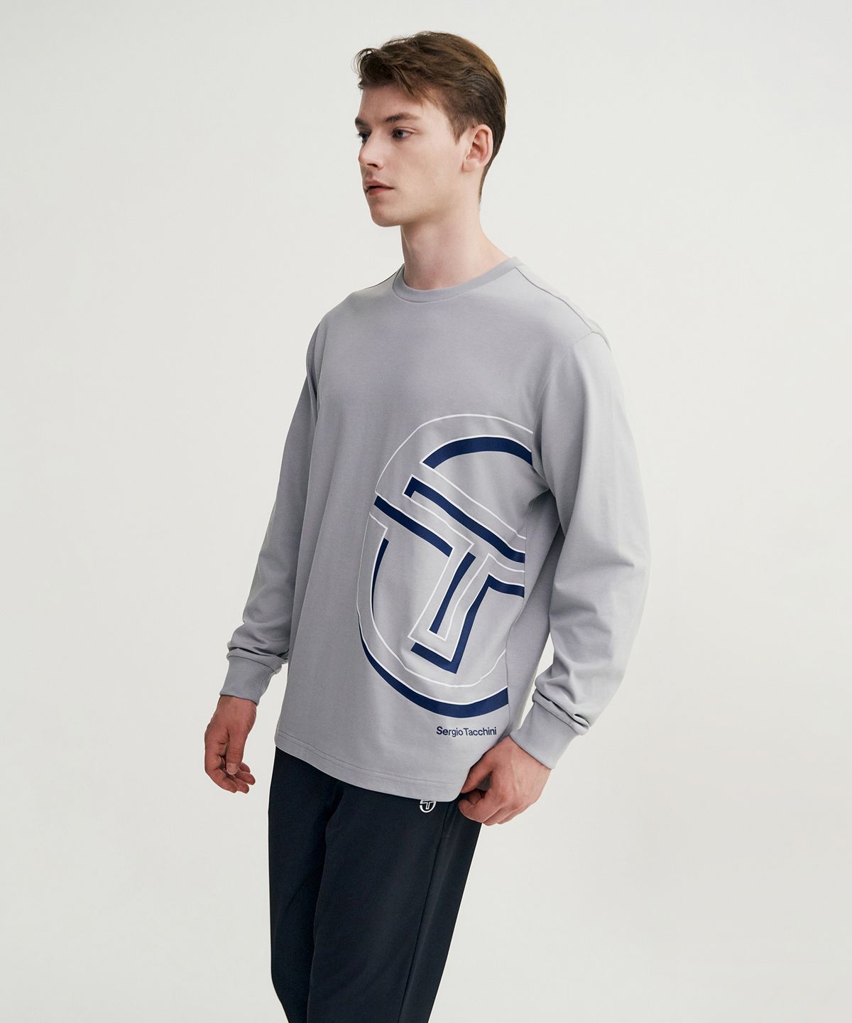 세르지오 타키니(SERGIO TACCHINI) M 데일리 빅로고 긴팔티셔츠 (Grey)