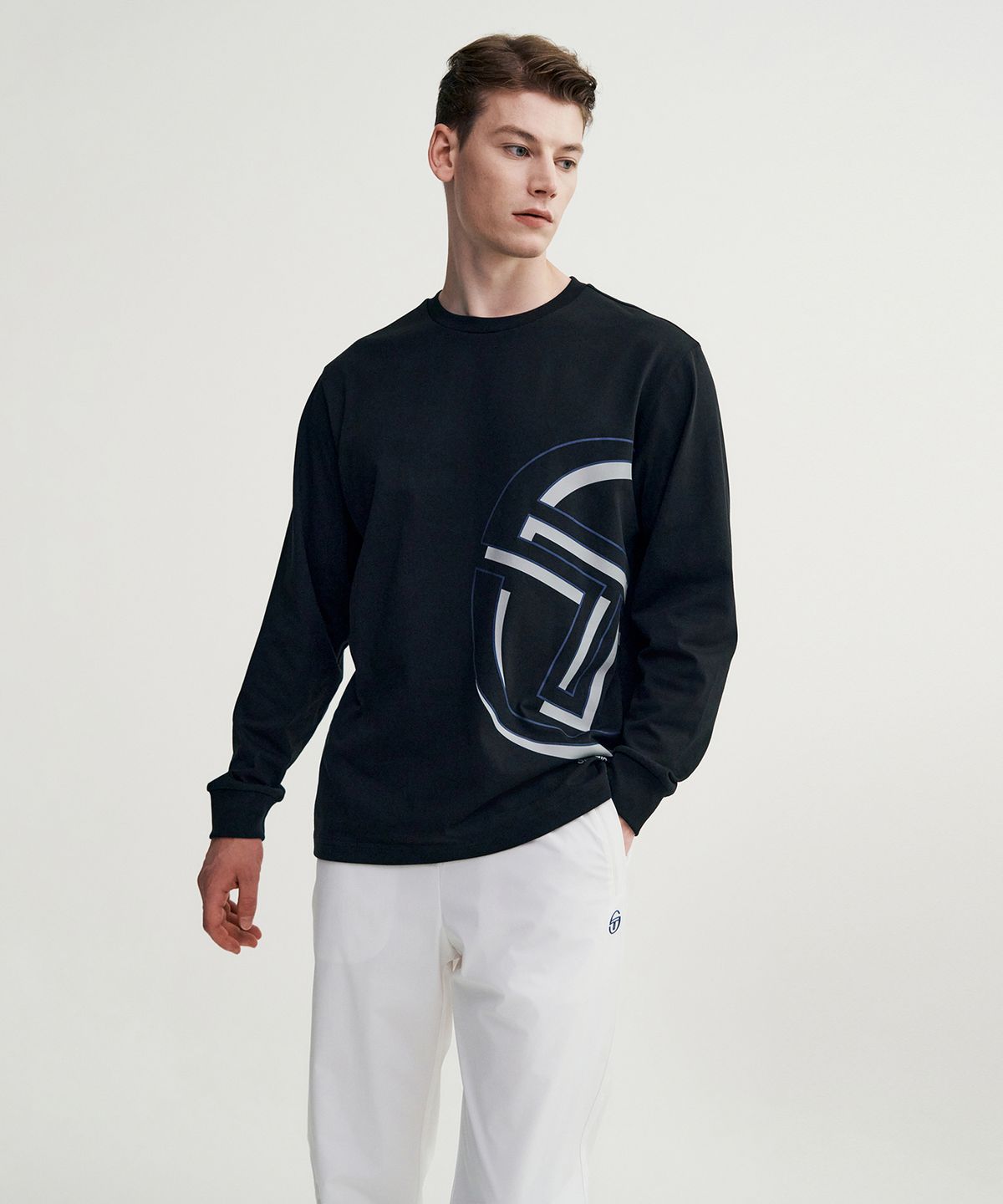 세르지오 타키니(SERGIO TACCHINI) M 데일리 빅로고 긴팔티셔츠 (Black)