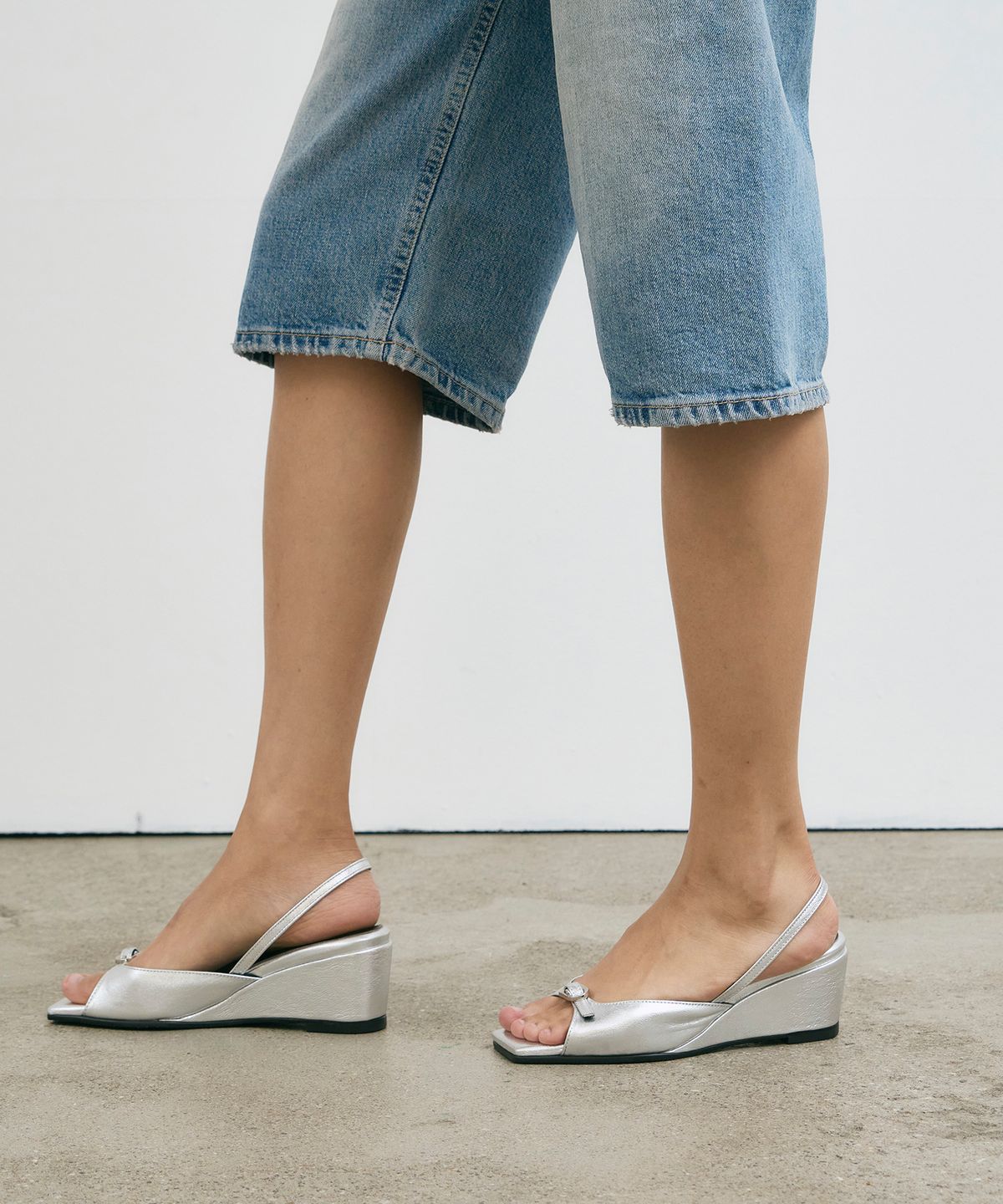 트윗비피(TWVP) 시티 웨지 샌들 실버 City wedge sandals 24S01SV