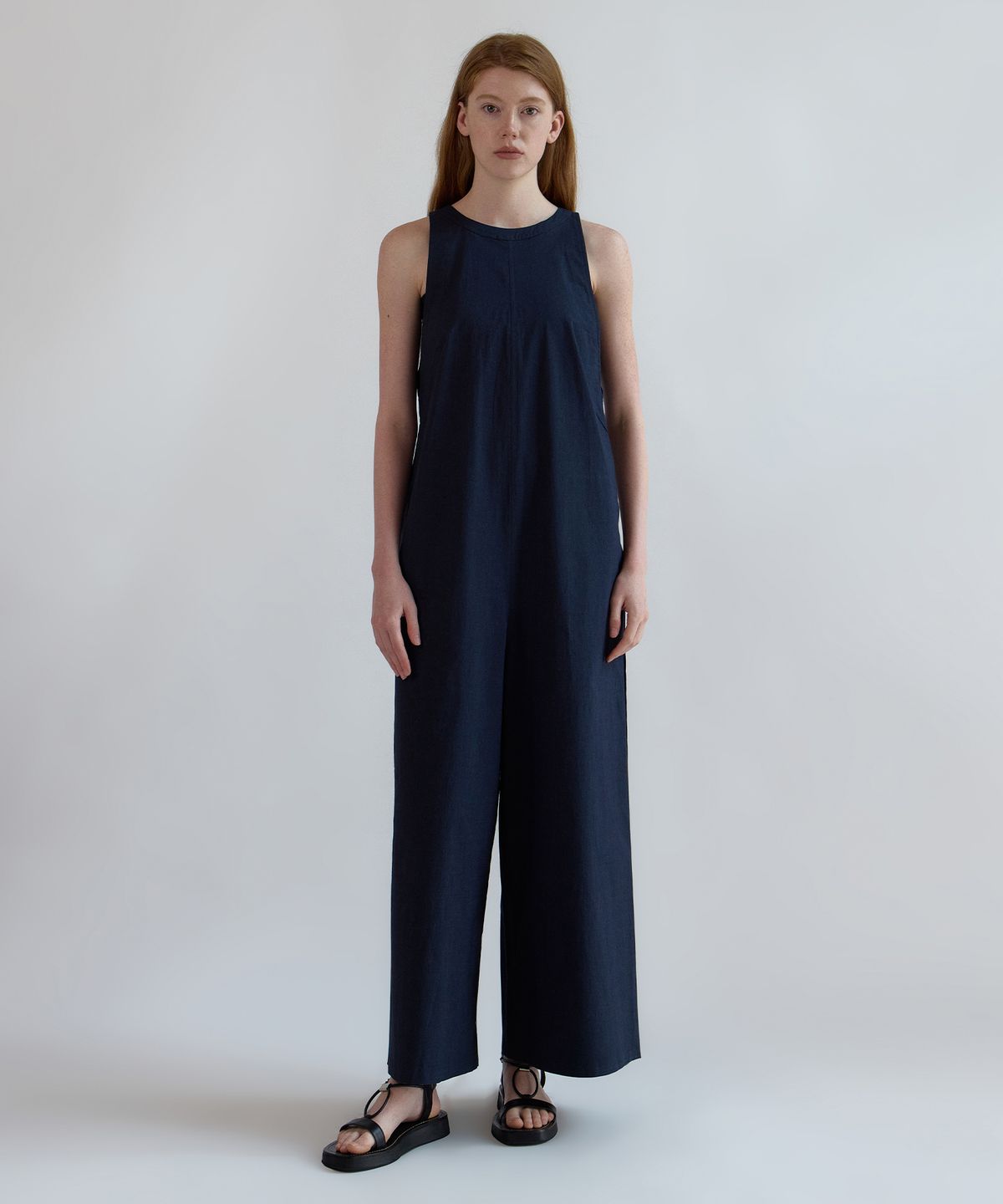 네벨에브리웨어(NEBELEVERYWEAR) Halterneck Jumpsuit_Navy