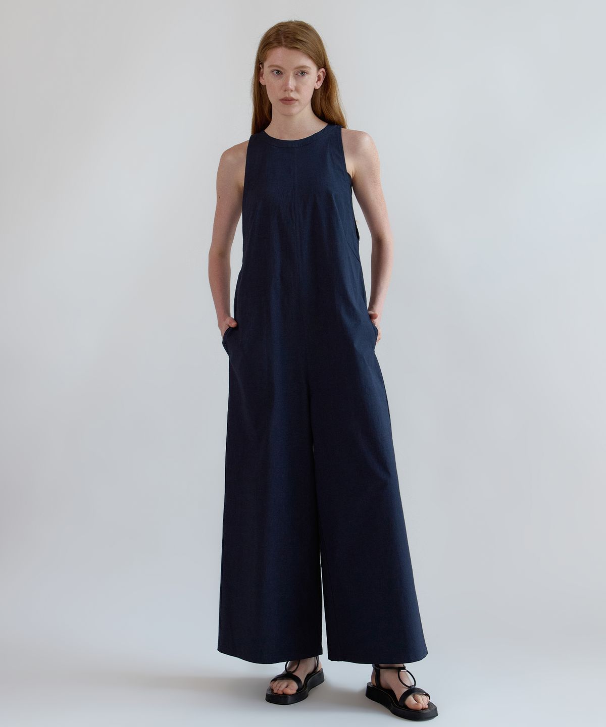네벨에브리웨어(NEBELEVERYWEAR) Halterneck Jumpsuit_Navy