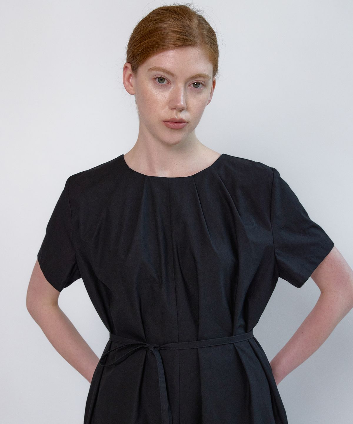 네벨에브리웨어(NEBELEVERYWEAR) Cotton Pleats Jumpsuit_Black