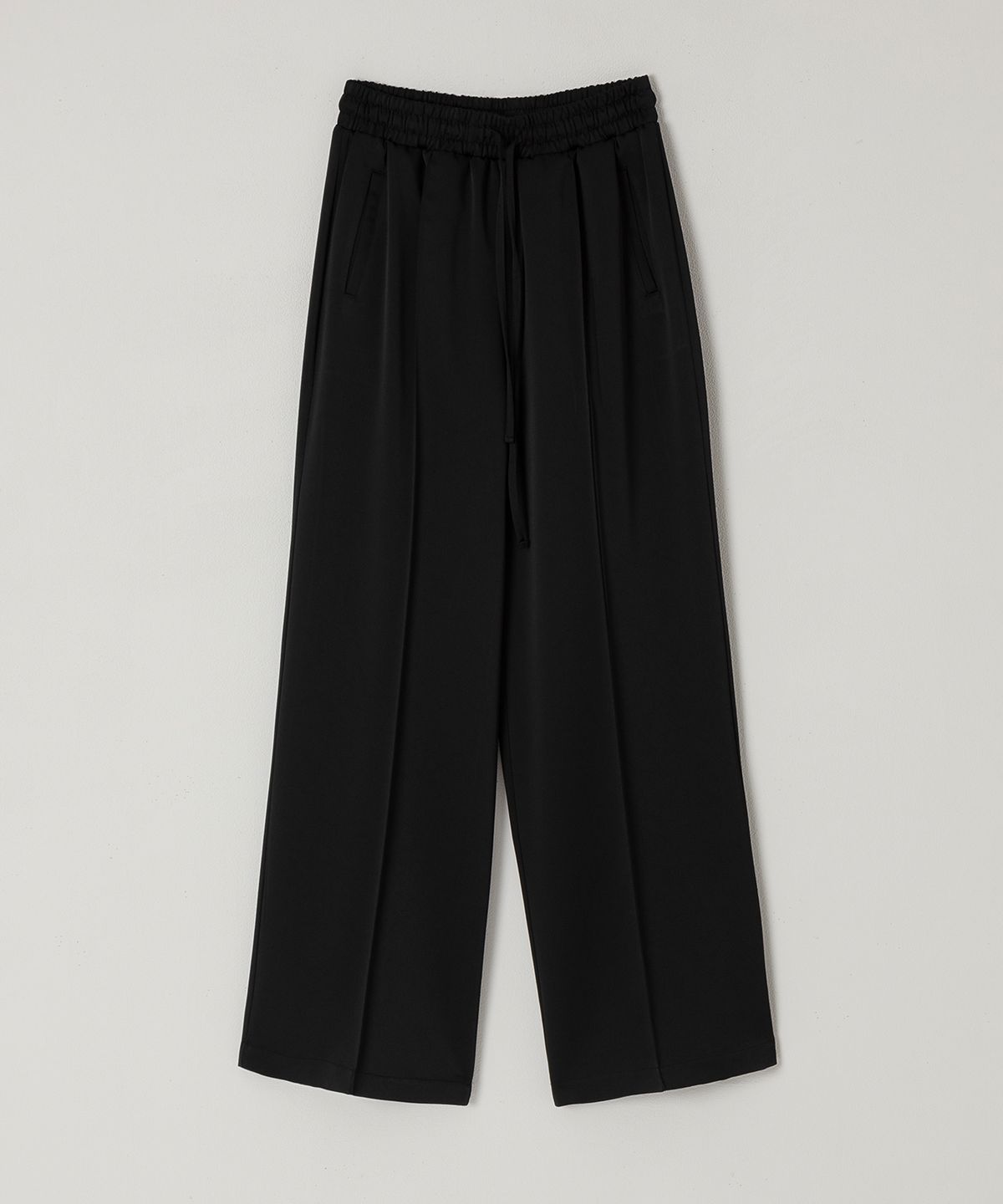 네벨에브리웨어(NEBELEVERYWEAR) Satin Pintuck Banding Pants_Black