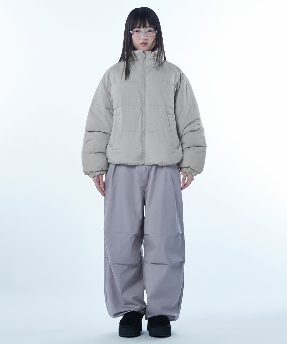 무신사 스탠다드 우먼(MUSINSA STANDARD WOMAN) 우먼즈 데일리 푸퍼 리버서블 플리스 숏 패딩 재킷 [애쉬그레이/아이보리]