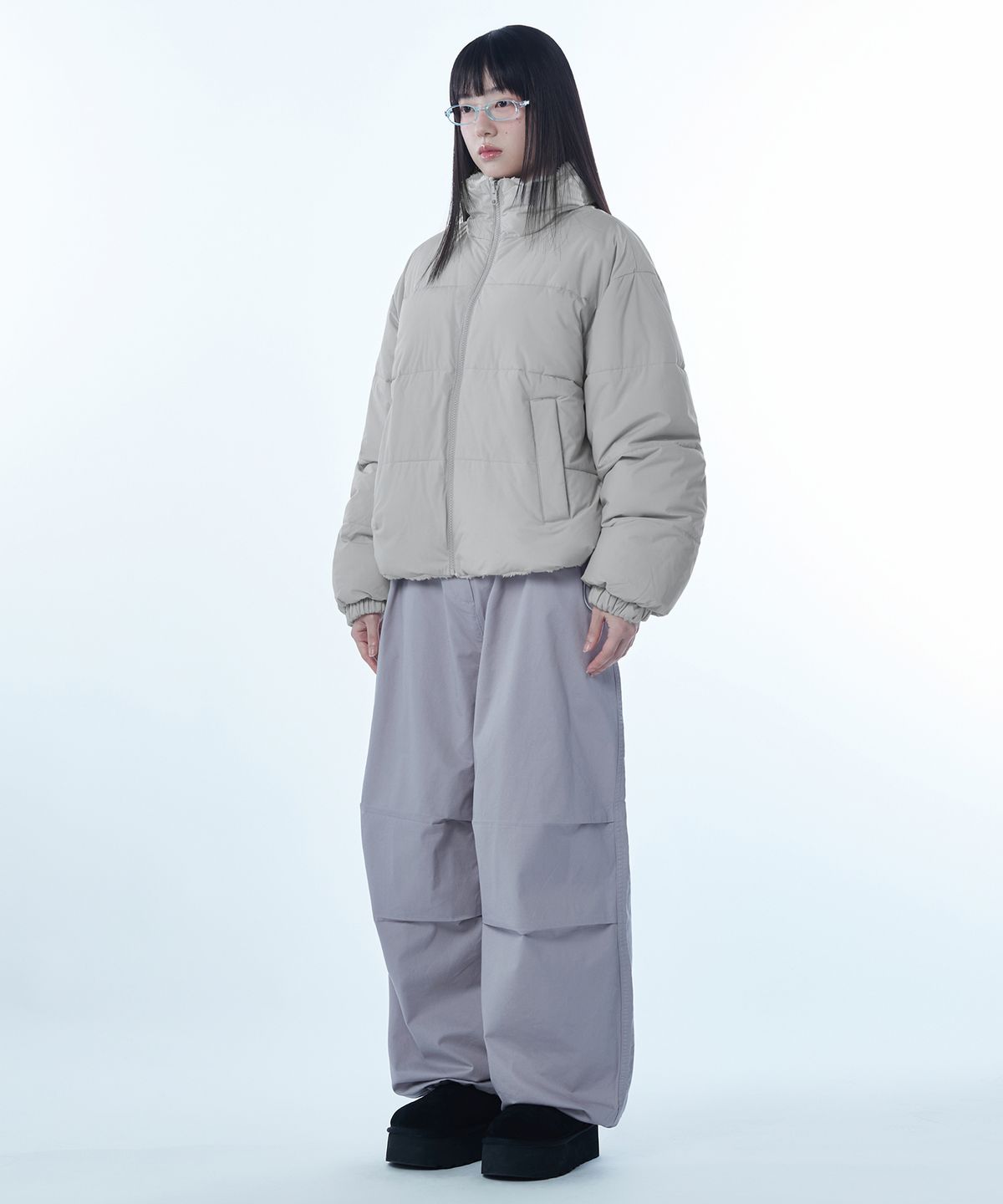 무신사 스탠다드 우먼(MUSINSA STANDARD WOMAN) 우먼즈 데일리 푸퍼 리버서블 플리스 숏 패딩 재킷 [애쉬그레이/아이보리]