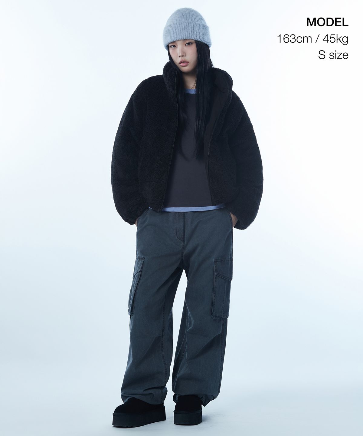 무신사 스탠다드 우먼(MUSINSA STANDARD WOMAN) 우먼즈 데일리 푸퍼 리버서블 플리스 숏 패딩 재킷 [블랙/블랙]