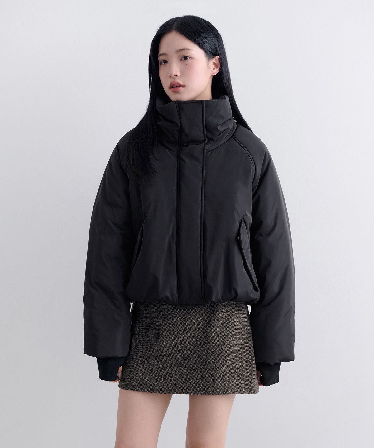 무신사 스탠다드 우먼(MUSINSA STANDARD WOMAN) 우먼즈 하이 넥 숏 패딩 재킷 [블랙]
