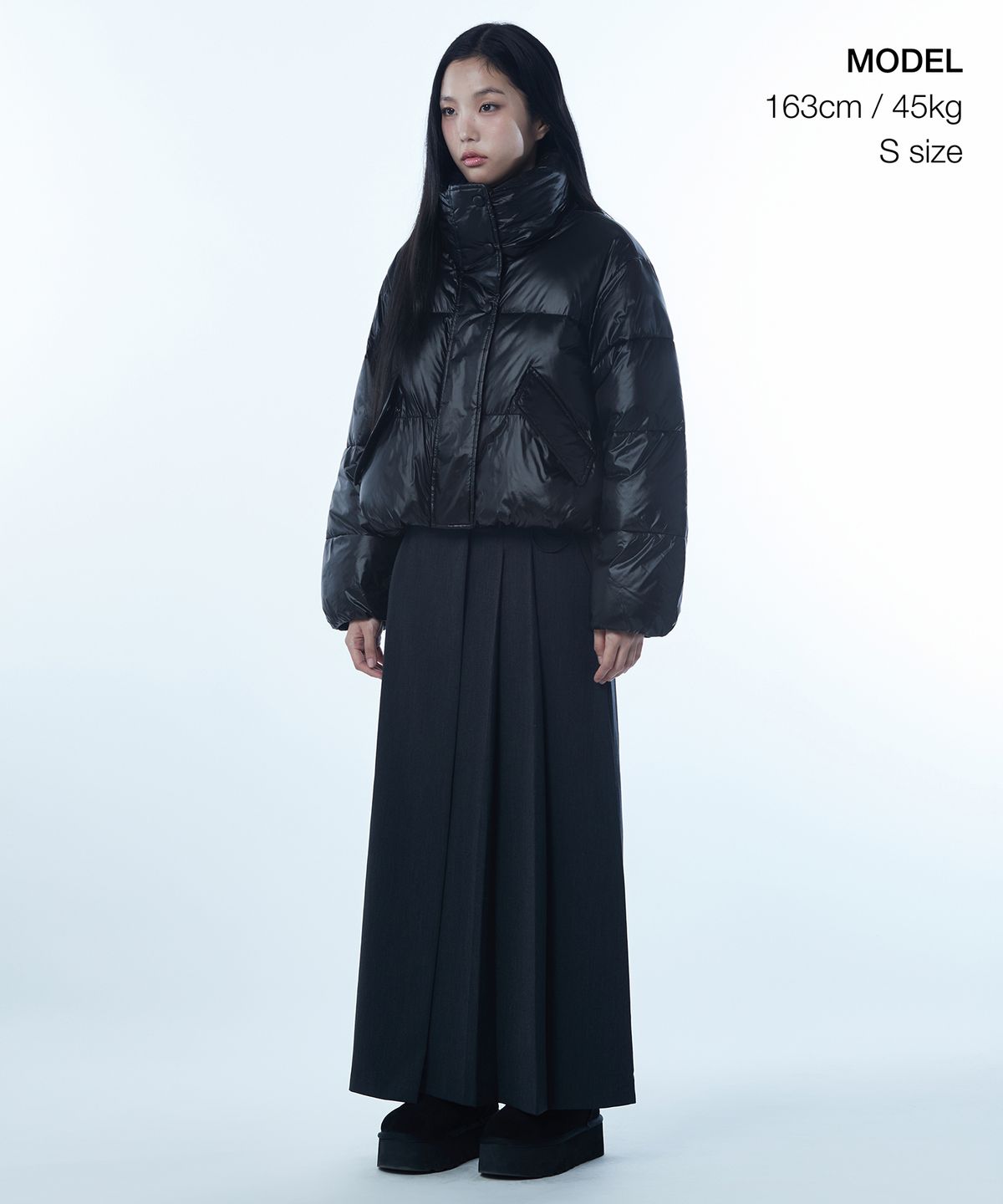 무신사 스탠다드 우먼(MUSINSA STANDARD WOMAN) 우먼즈 데일리 푸퍼 글로시 숏 패딩 재킷 [블랙]