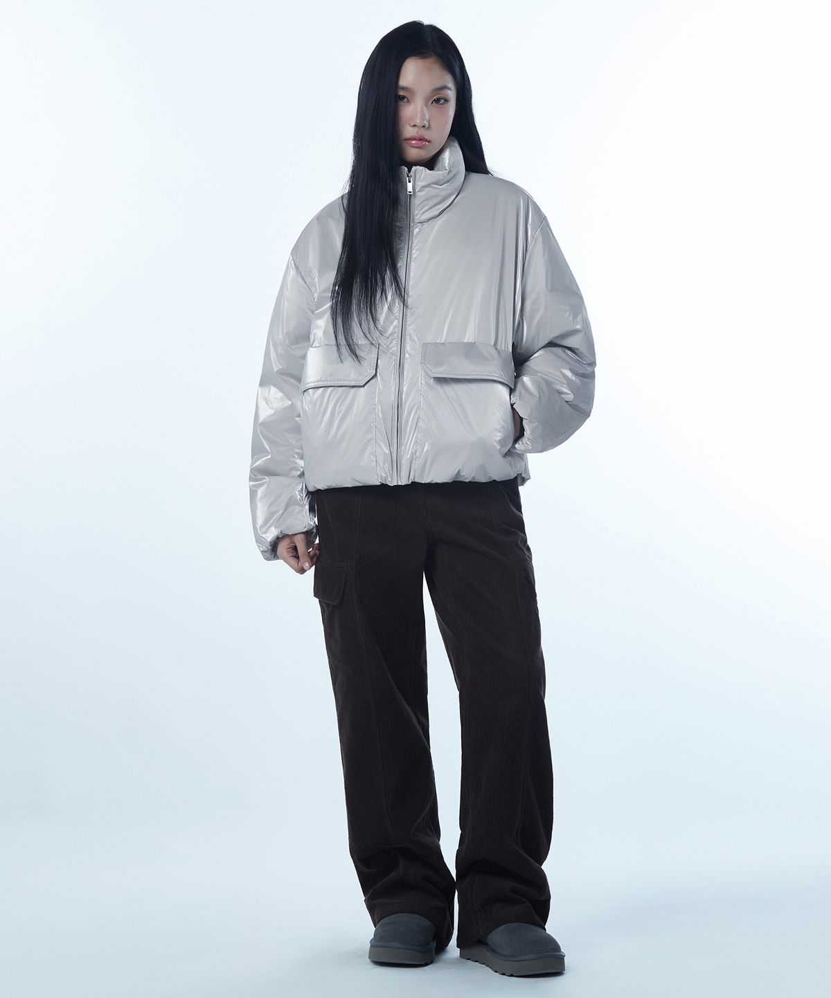 무신사 스탠다드 우먼(MUSINSA STANDARD WOMAN) 우먼즈 데일리 푸퍼 샤이니 숏 패딩 재킷 [실버]