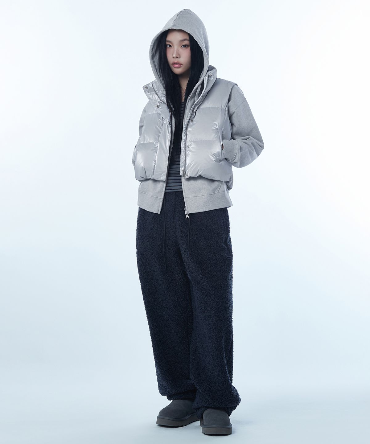 무신사 스탠다드 우먼(MUSINSA STANDARD WOMAN) 우먼즈 데일리 푸퍼 샤이니 크롭 패딩 베스트 [실버]