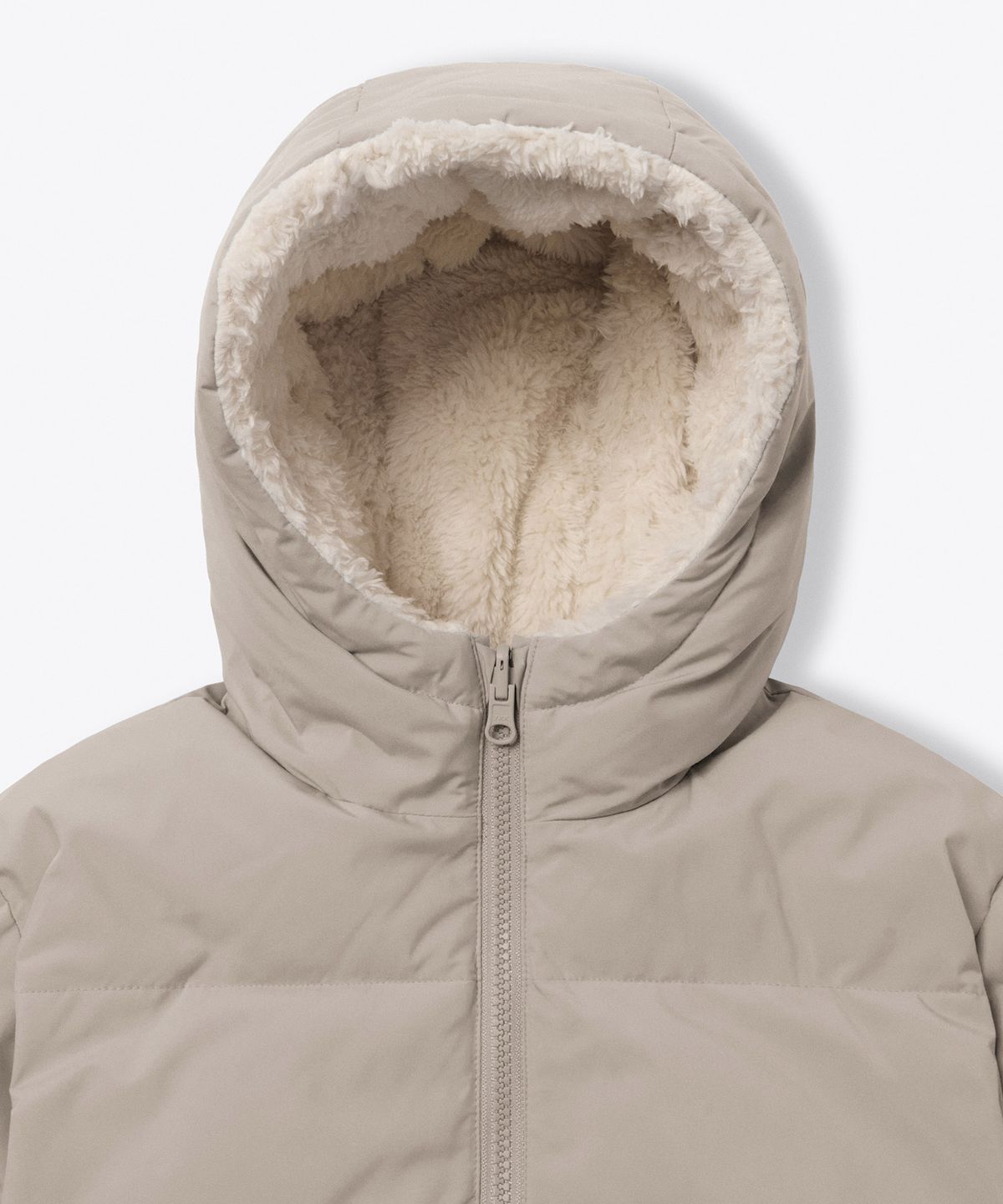무신사 스탠다드 키즈(MUSINSA STANDARD KIDS) 데일리 푸퍼 리버서블 플리스 후디드 패딩 재킷 [더스티 베이지/크림]