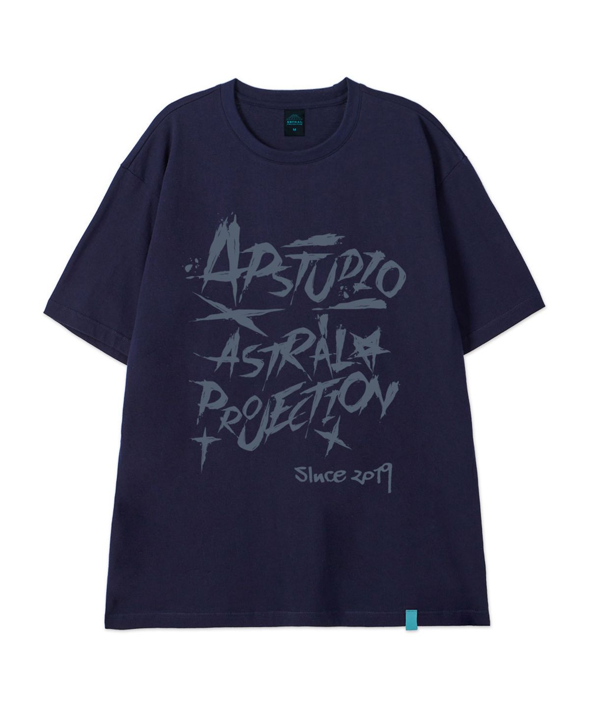 아스트랄 프로젝션(ASTRAL PROJECTION) [러프 레터링]코튼 루즈핏 반팔 티셔츠_스페이스 네이비