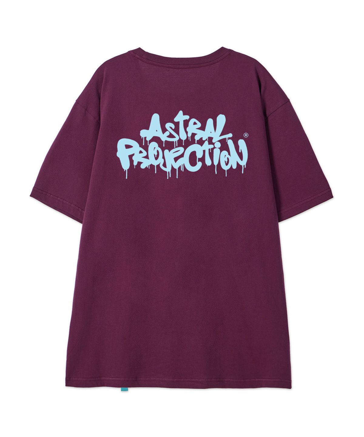 아스트랄 프로젝션(ASTRAL PROJECTION) [브러쉬 그래피티 레터링 로고]코튼 루즈핏 반팔 티셔츠_플럼 퍼플