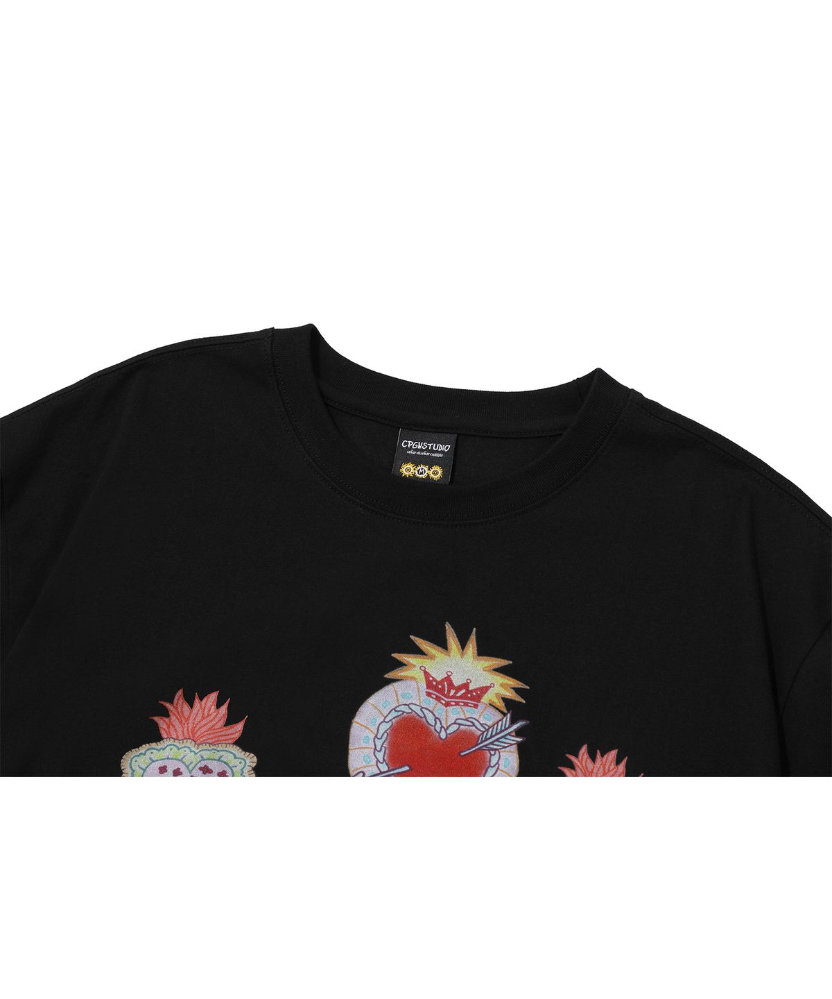 꼼파뇨(CPGN STUDIO) DTP 포크 하츠 반팔티 블랙