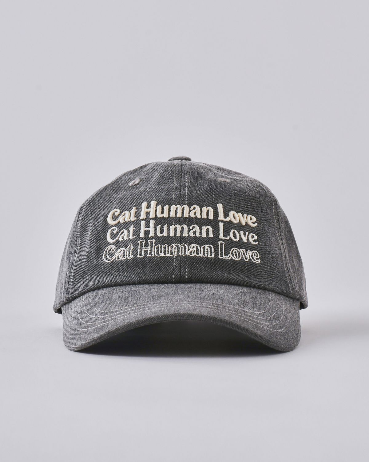 휴먼앤캣(HUMAN N CAT) 캣휴먼러브 쓰리 라인 피그먼트 볼캡 [차콜]