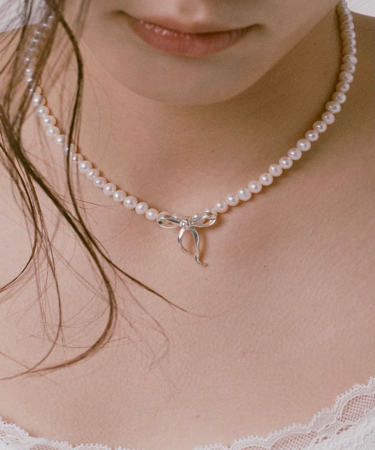누아보(NUAVO) Ribbon tie pearls