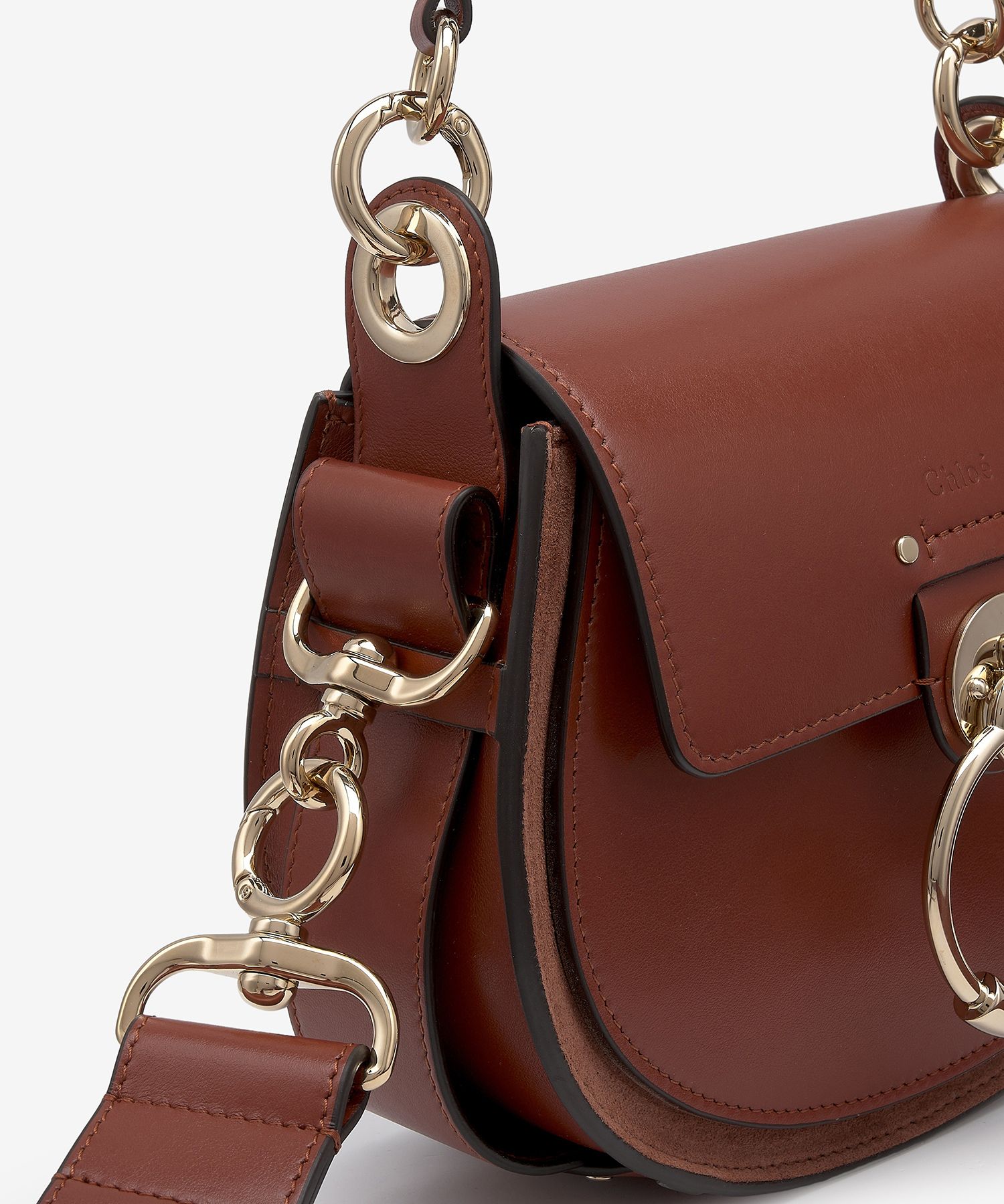 ショルダーバッグ・ポシェット CHLOE Women Shoulder Bags CHC22SS153G3127S Brown Camera Small leather shoulder bag in brown - Chloe | Mytheresa