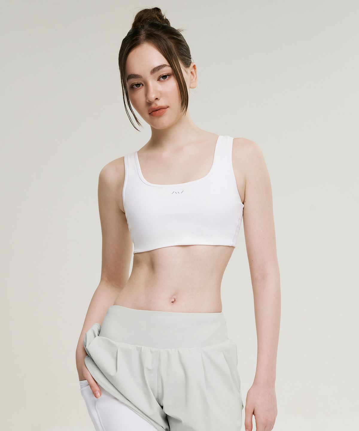 레이지비(LAZYBEE) 드라이셀 올데이 멀티 스포츠 (러닝 요가 워터) 여성 브라탑 화이트