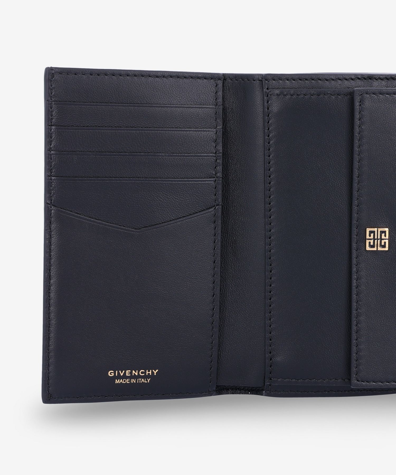 GIVENCHY★4G リキッド フラップ ウォレット BB60NCB13A001 4G Liquid zipped wallet in Box leather in - black | Givenchy US