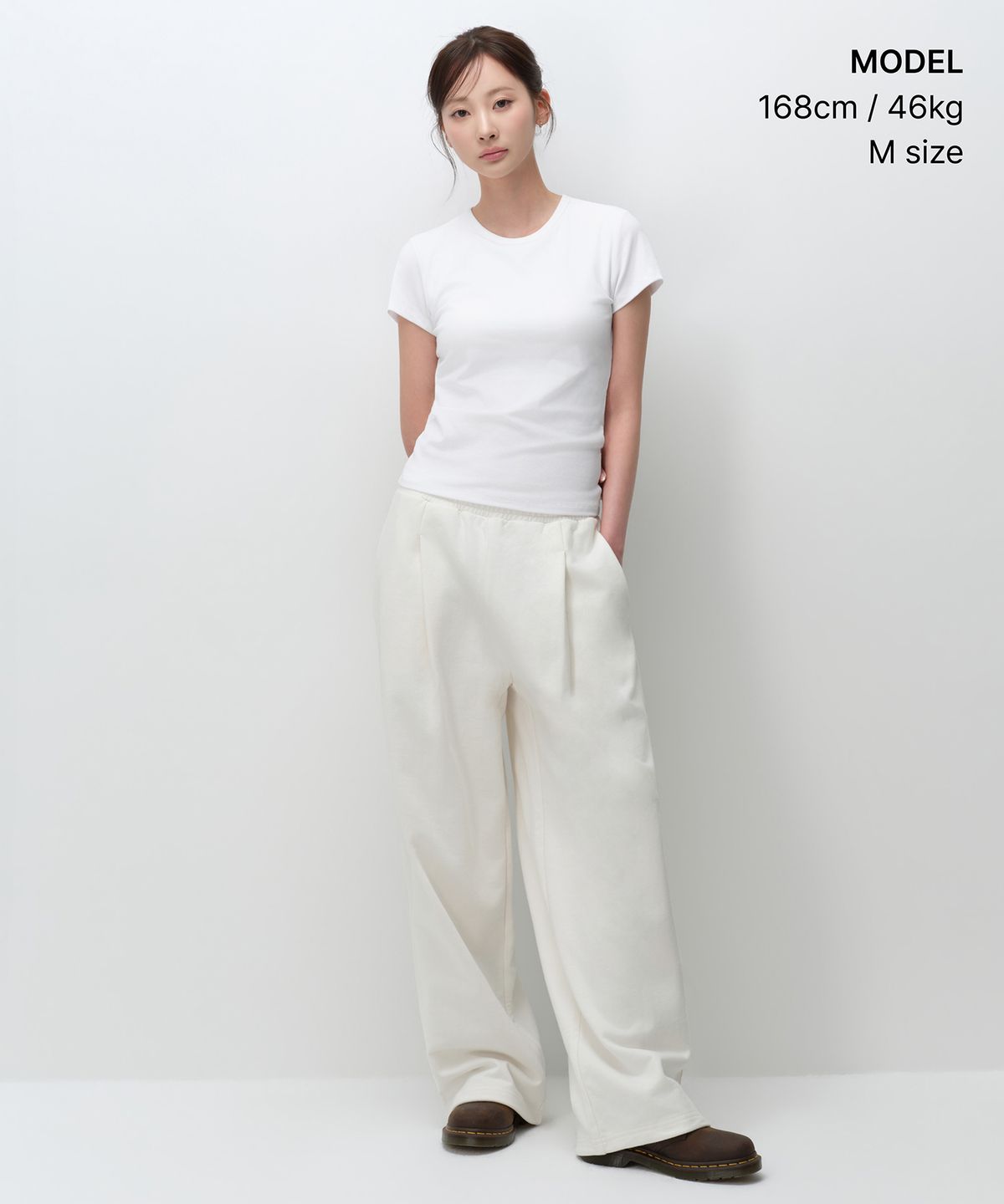 무신사 스탠다드 우먼(MUSINSA STANDARD WOMAN) 우먼즈 딥 턱 베리어블 와이드 라운지 스웨트 팬츠 [크림]