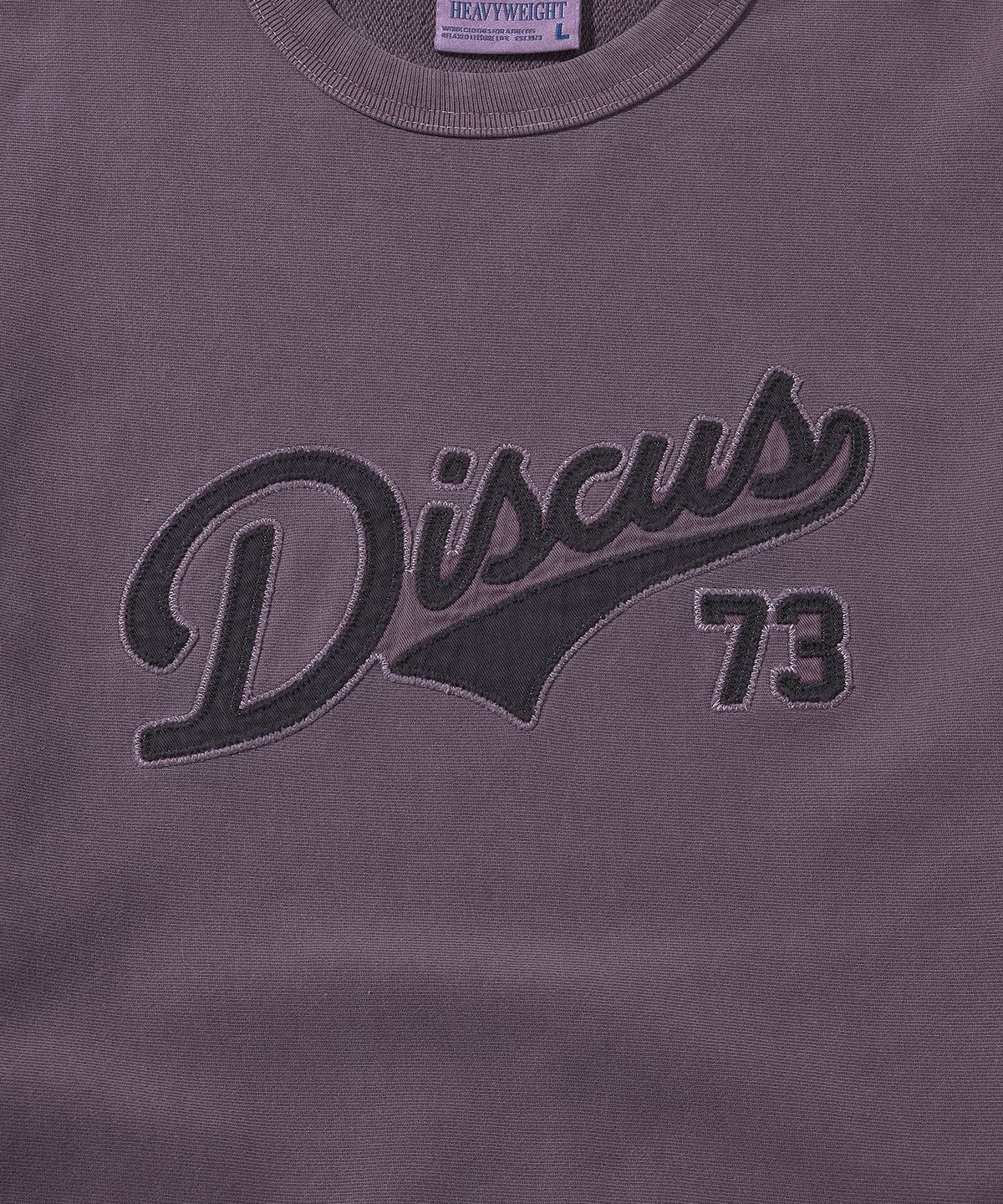 디스커스 애슬레틱(DISCUS ATHLETIC) 피그먼트 레귤러 핏 스웨트 셔츠 미드나잇 플럼