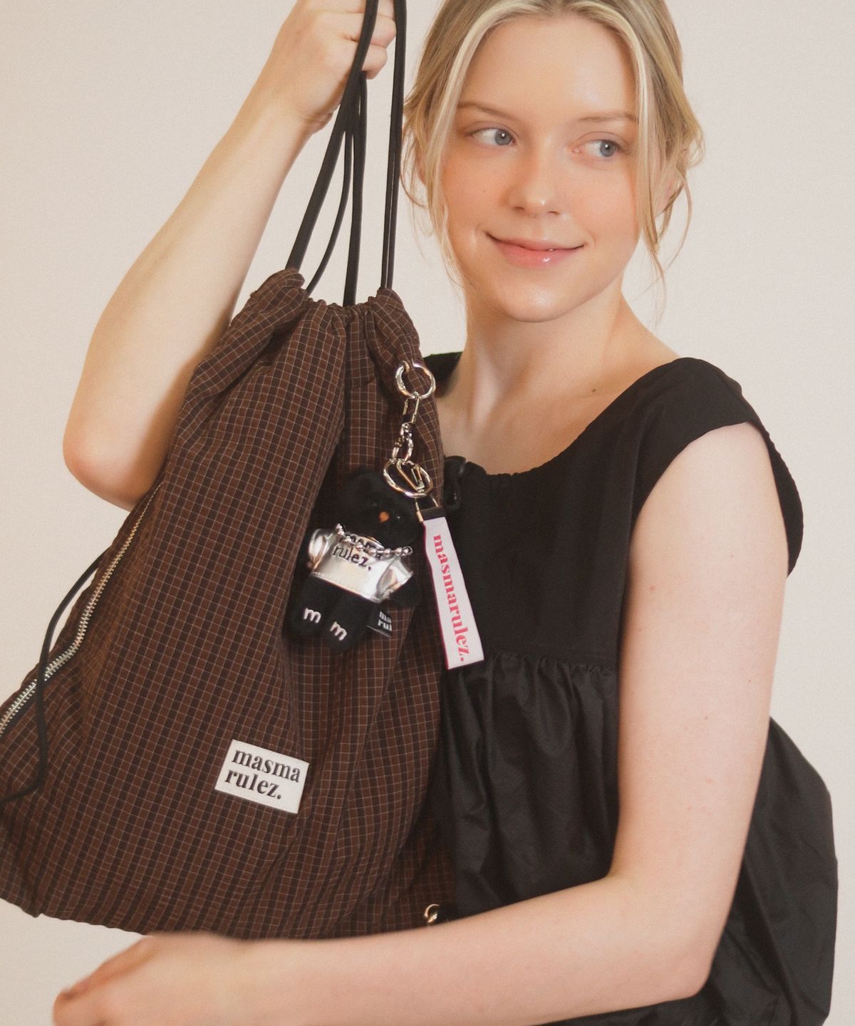 마스마룰즈(MASMARULEZ) Gym sack string bag _ plaid check brown
