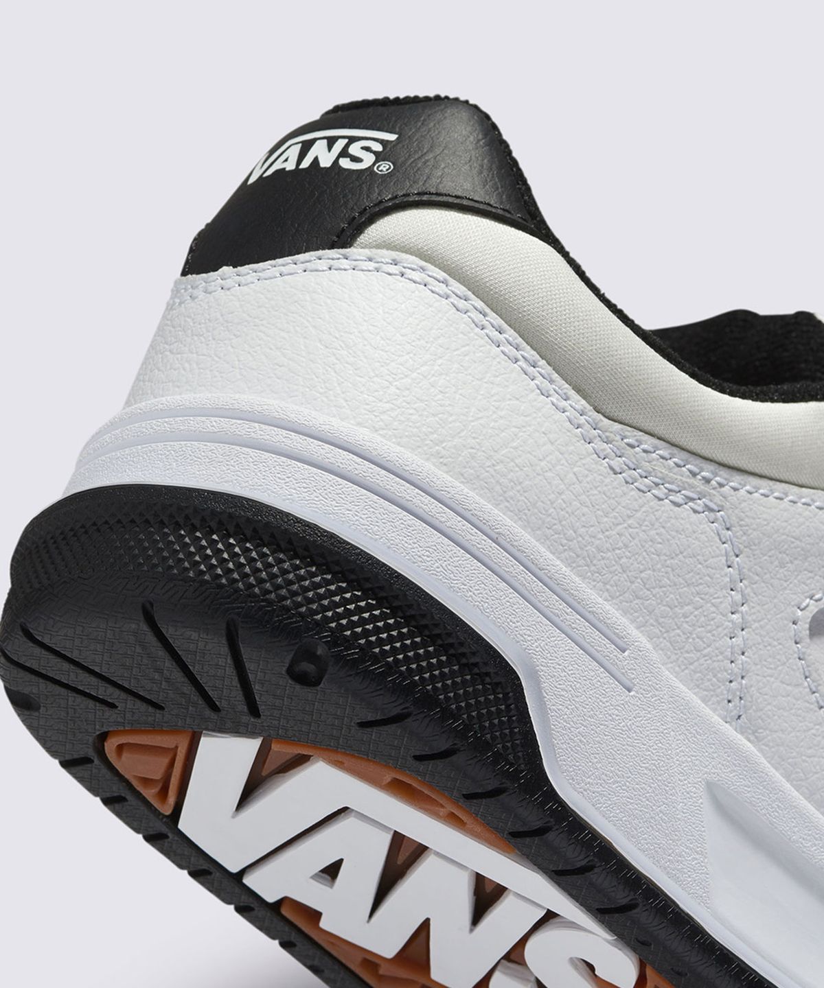 반스(VANS) 업랜드 - 화이트:블랙 / VN000D1HYB21