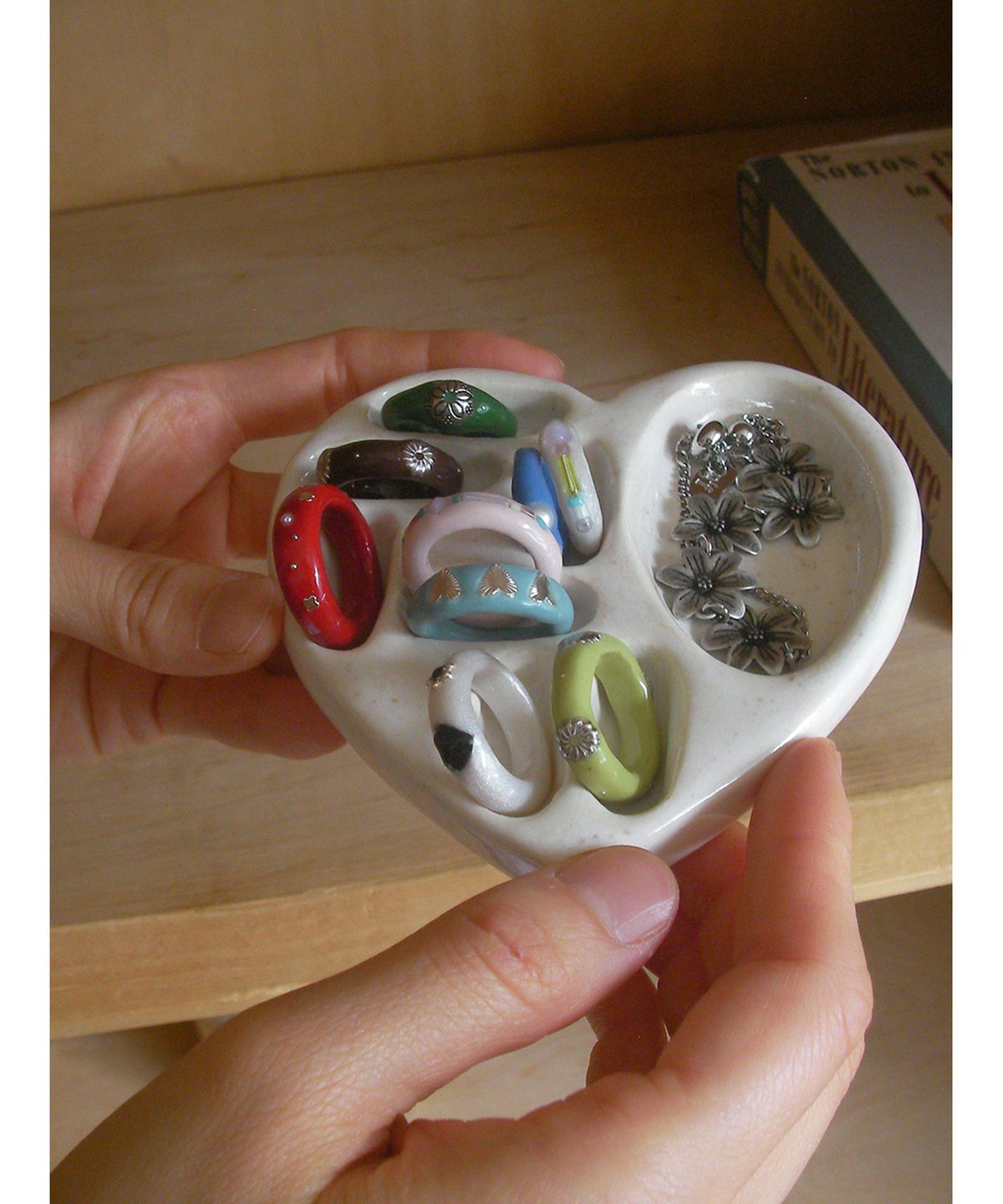 엔프프(NFF) ceramic heart mix holder-oatmeal