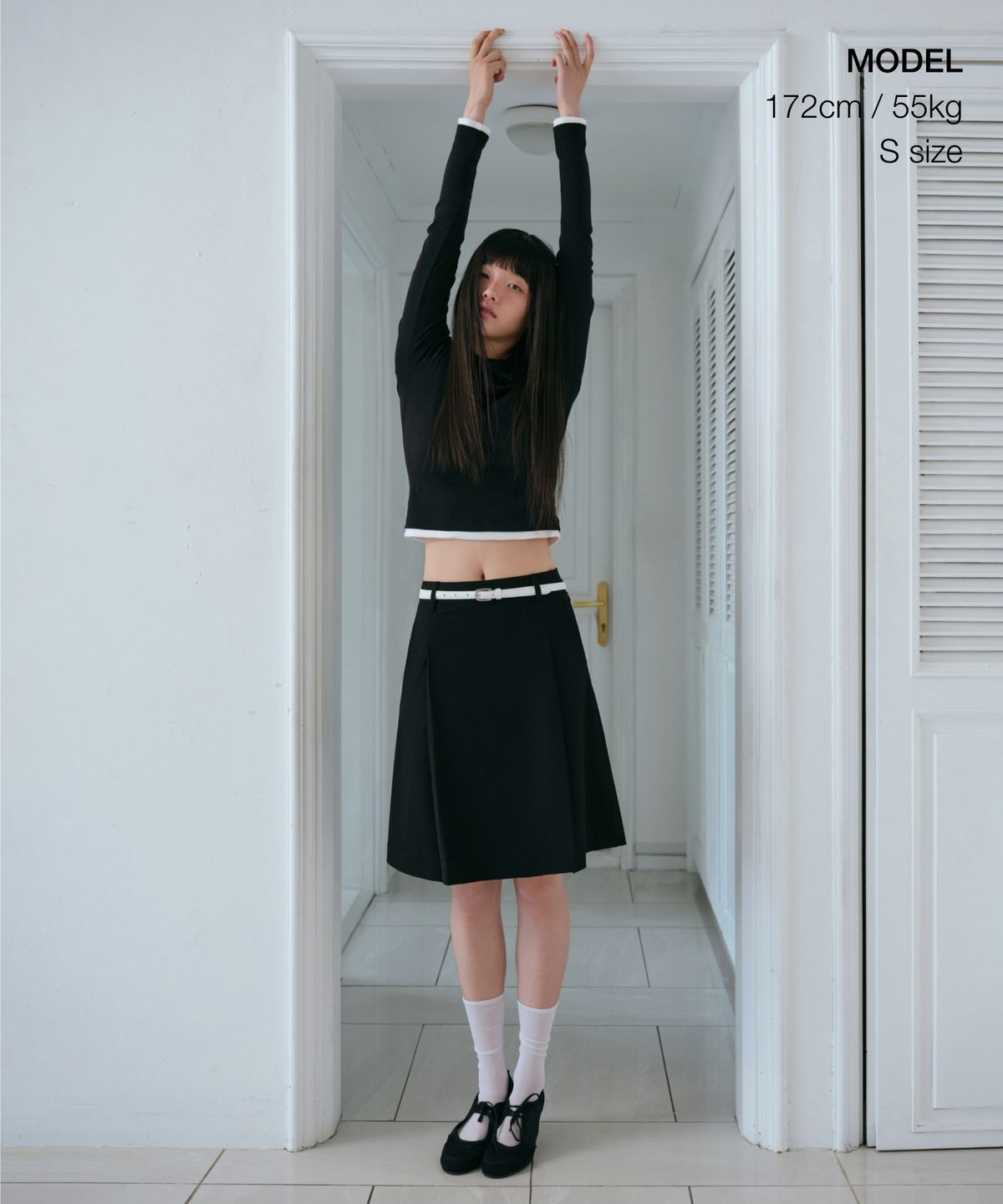 무신사 스탠다드 우먼(MUSINSA STANDARD WOMAN) 우먼즈 패널 슬릿 니 렝스 스커트 [블랙]
