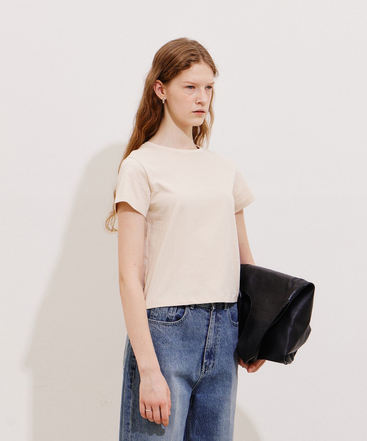 노티아(NOTIA) BASIC SILKET CROP T-SHIRT - BEIGE