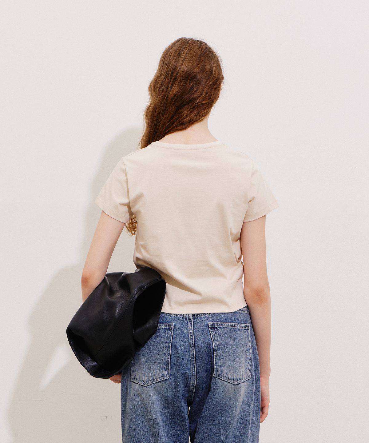 노티아(NOTIA) BASIC SILKET CROP T-SHIRT - BEIGE