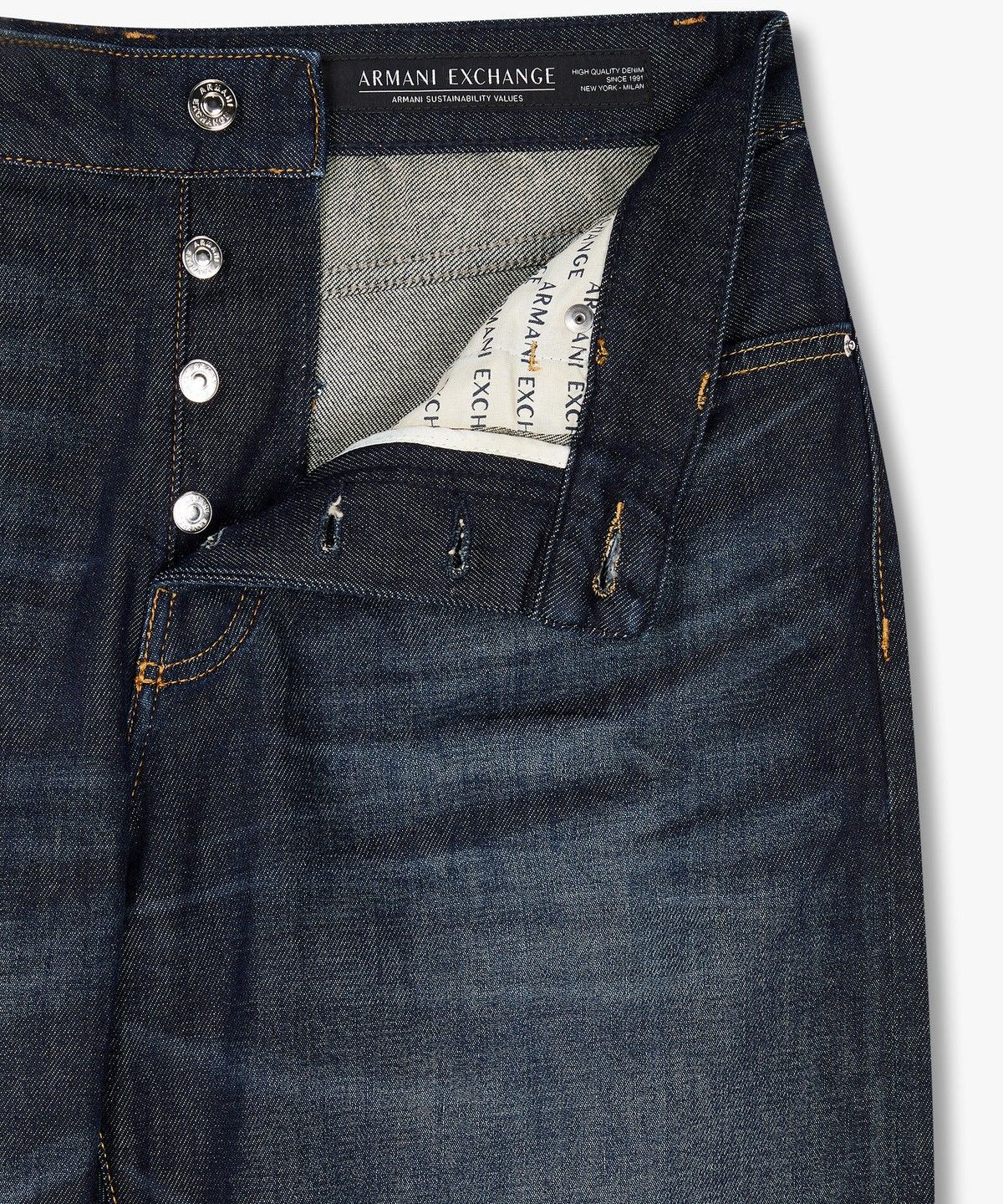 아르마니 익스체인지(ARMANI EXCHANGE) 남성 워시드 스티치드 데님 진_다크 인디고 A414340007