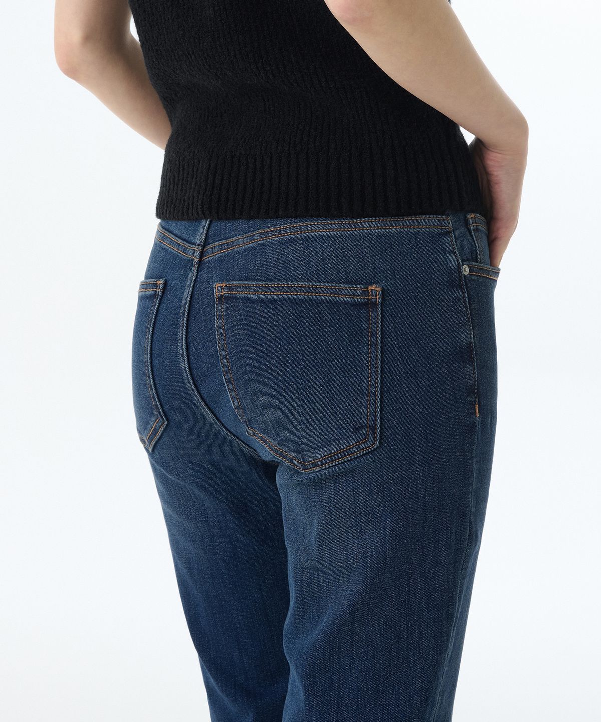 무신사 스탠다드 우먼(MUSINSA STANDARD WOMAN) 우먼즈 속기모 부츠 컷 데님 팬츠 [미디엄 인디고]