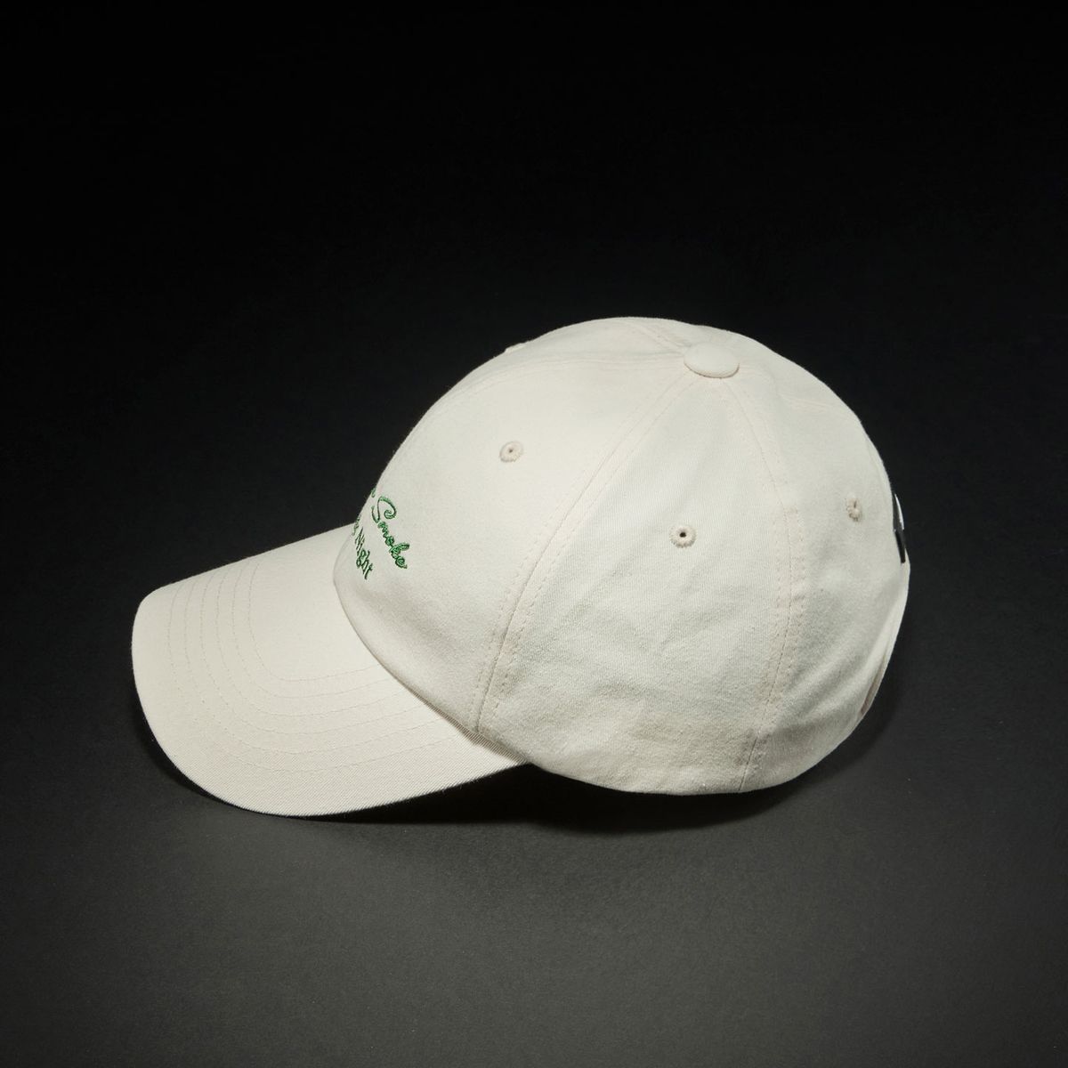 빈스모크(VINSMOKE) LETTERING BALLCAP [Ivory] SOFT