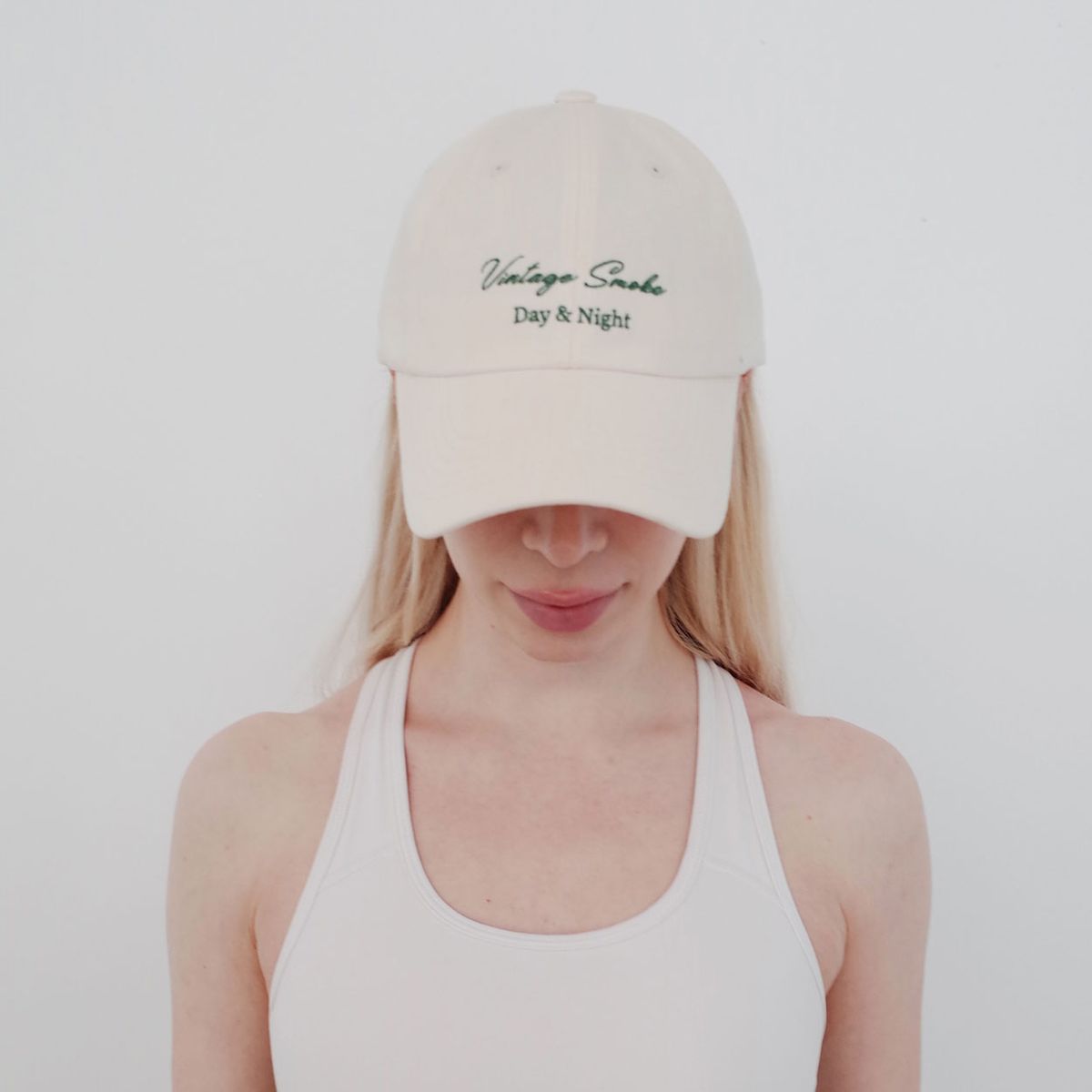 빈스모크(VINSMOKE) LETTERING BALLCAP [Ivory] SOFT