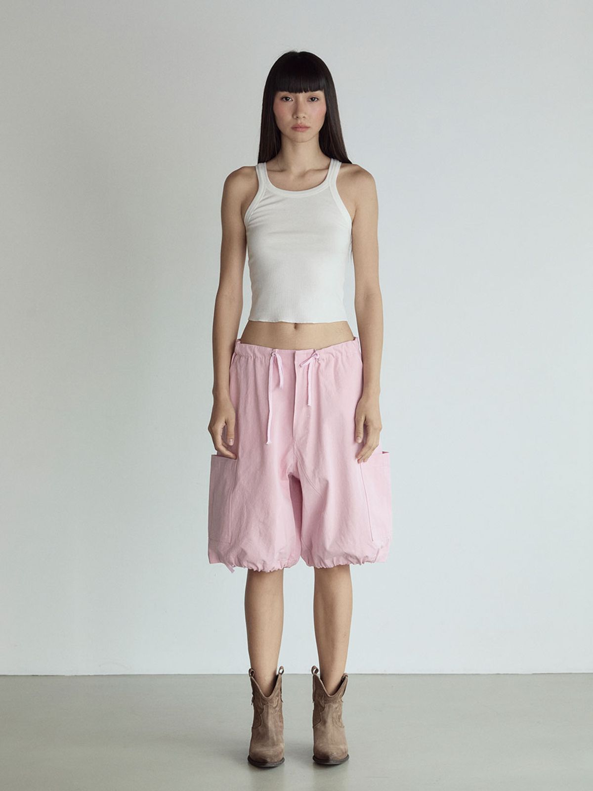 비수스(VISUS) Low Waist Cargo Shorts_Pink