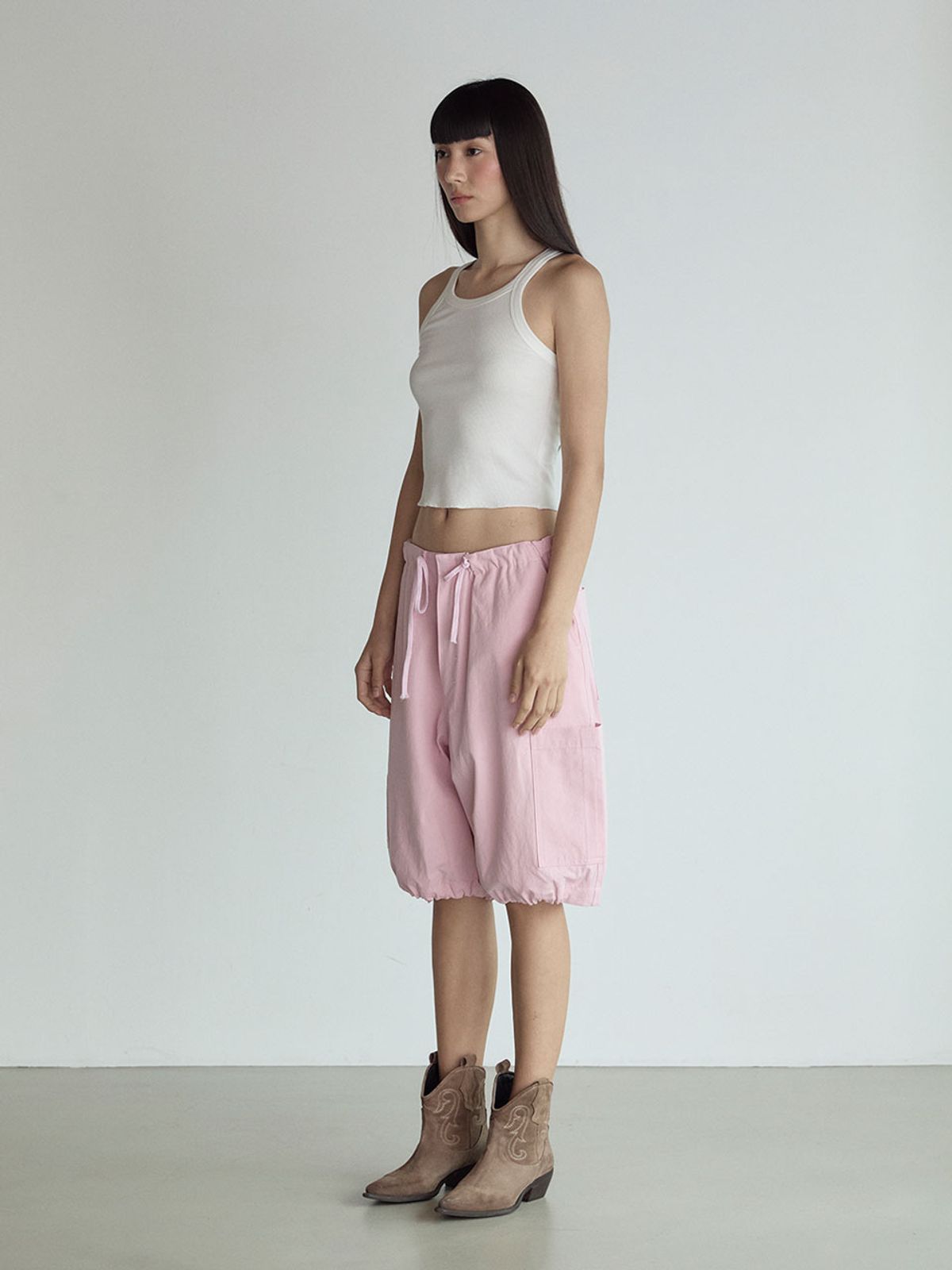 비수스(VISUS) Low Waist Cargo Shorts_Pink