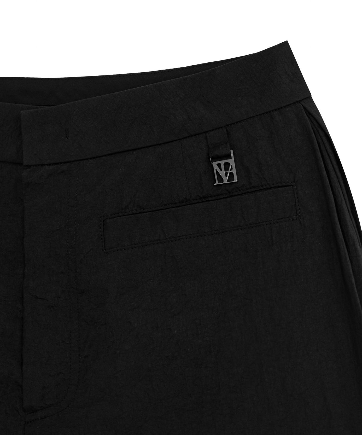 트리밍버드(TREEMINGBIRD) Double Box Pleats Nylon Slacks [ Black ]