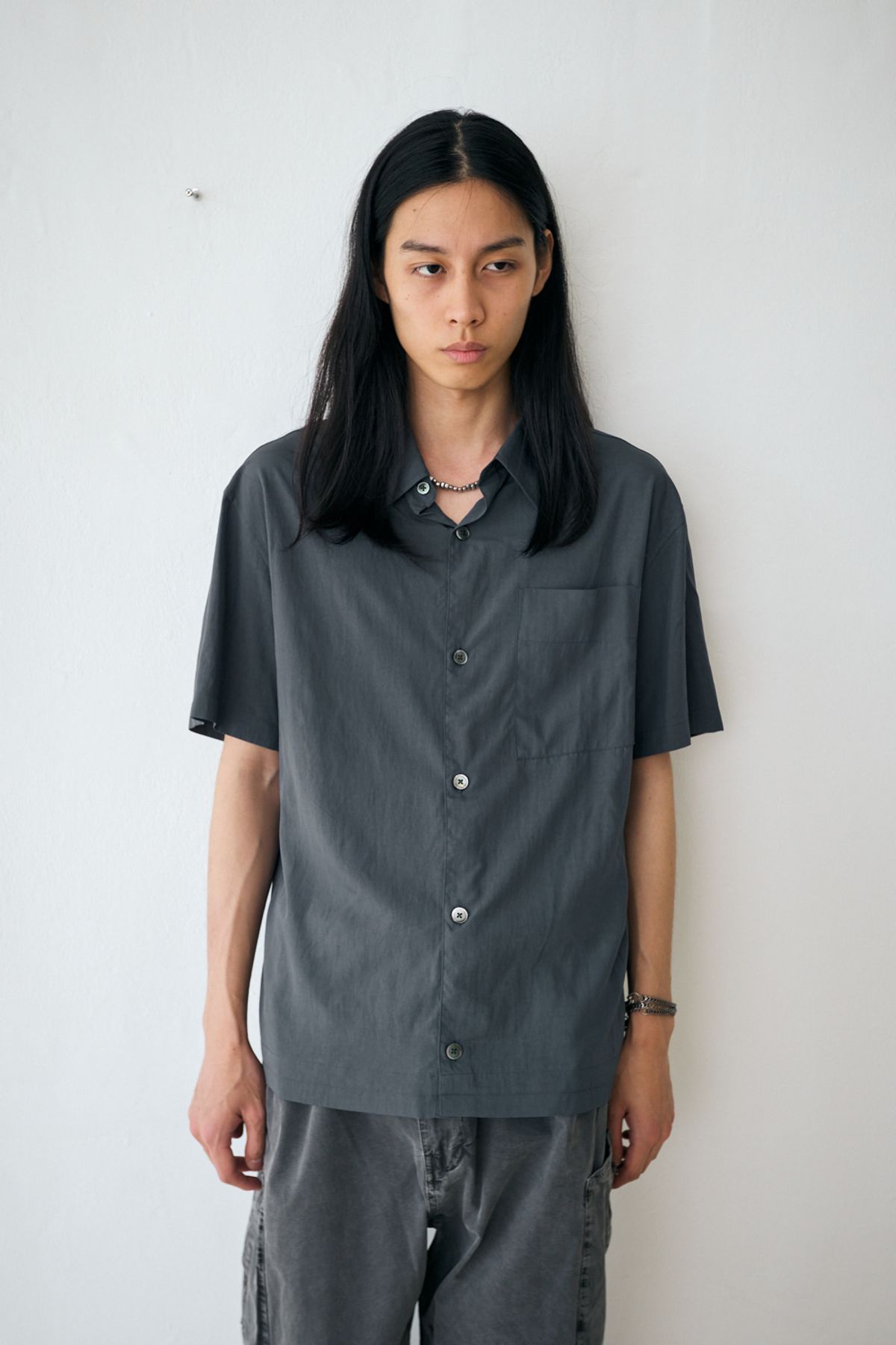 해칭룸(HATCHINGROOM) Crop Shirt 1/2 Green Charcoal