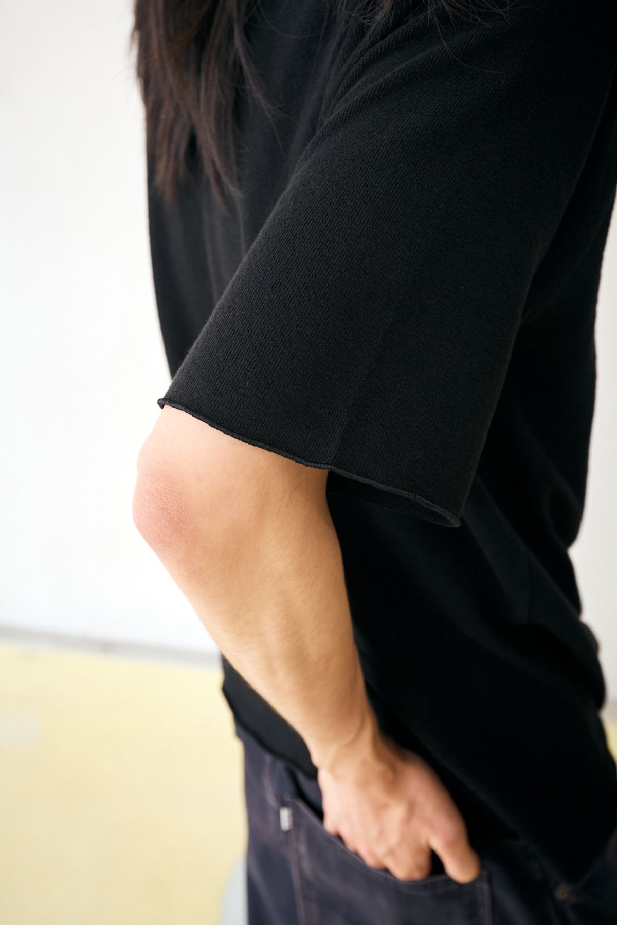 해칭룸(HATCHINGROOM) Slash Tee Check Box Black